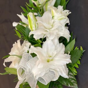 Surukimppu 7 - Valkoinen Lilja, vihreillä.